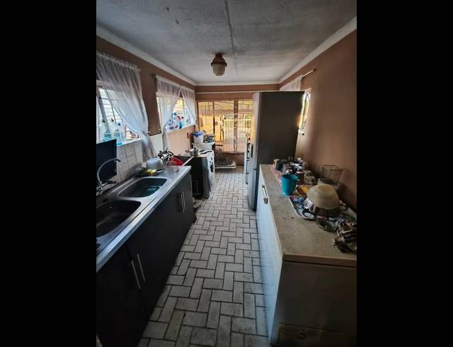 3 BEDROOM HOUSE FOR SALE IN SUIDERBERG